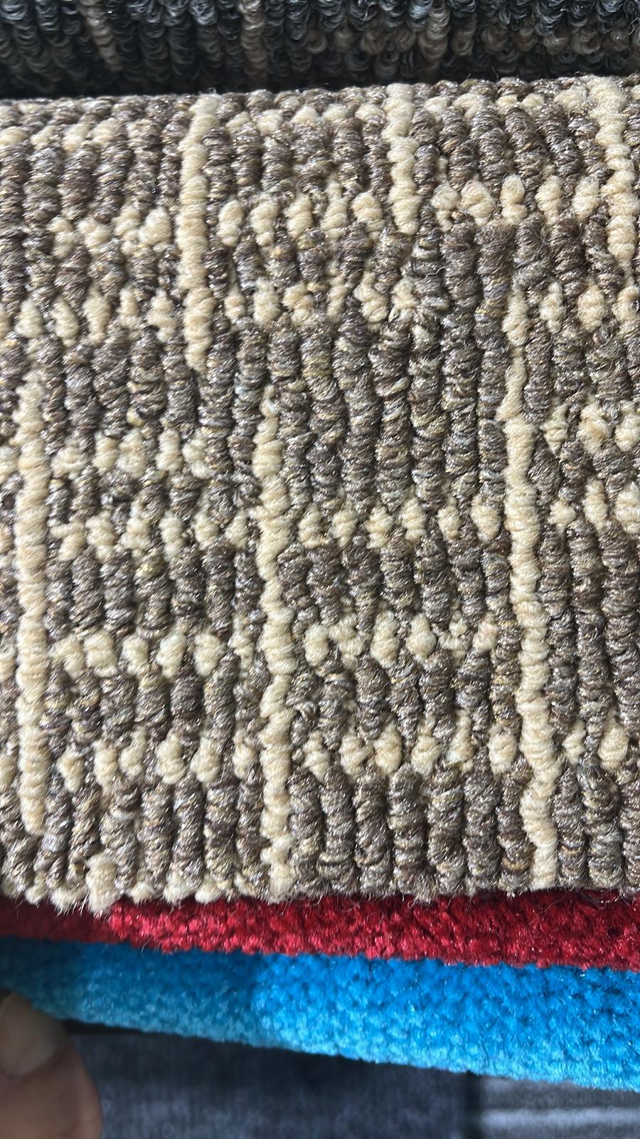 Halıfleks desen seçenekleri, geniş renk ve desen yelpazesi.