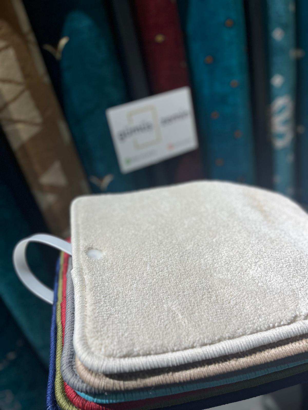 Halıfleks esnek halı sistemi, modern ve pratik kullanım sunar.